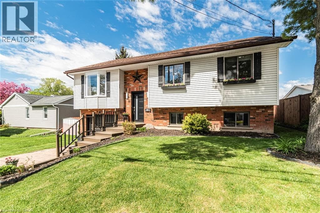 4 Bed · 2 Bath Detached House for Sale in Caledonia
