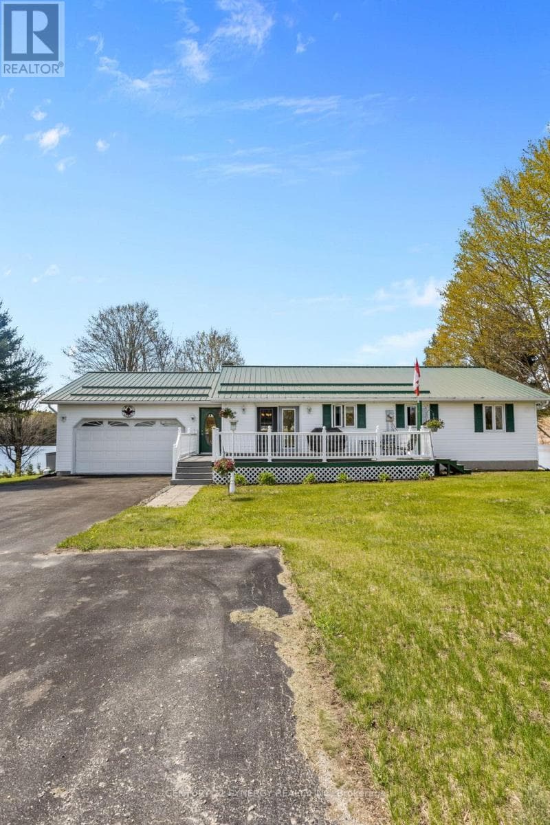 3 Bed · 2 Bath Detached House for Sale in Tay Valley