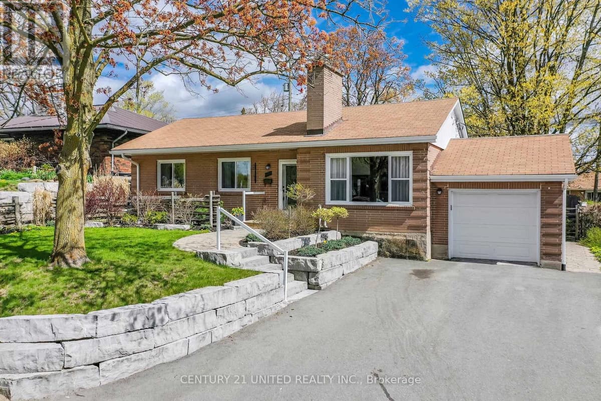 3 Bed · 2 Bath Detached House for Sale in Peterborough