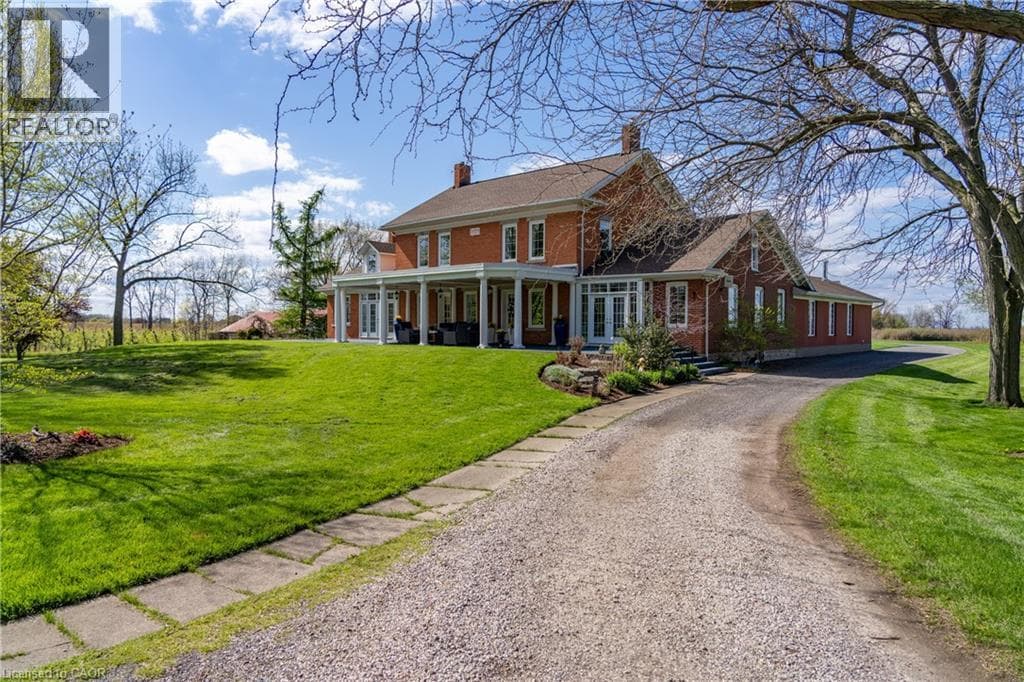 5 Bed Detached House for Sale in Lincoln