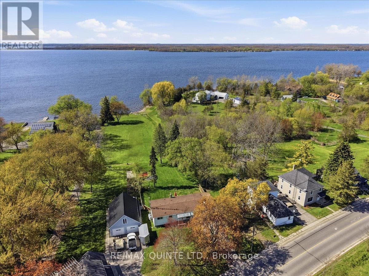 2 Bed · 1 Bath Detached House for Sale in Prince Edward County