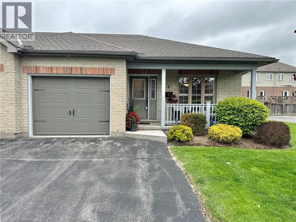 2 Bed · 2 Bath Detached House for Sale in Simcoe
