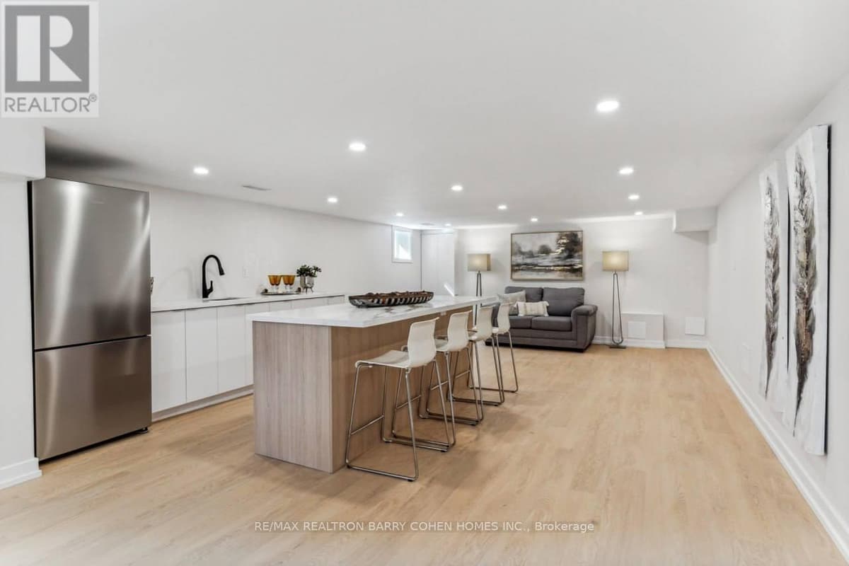2 Bed · 1 Bath Detached House for Rent in Aurora
