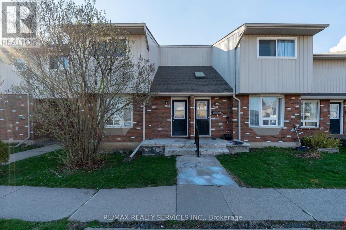 3 Bed · 1 Bath Detached House for Rent in Welland