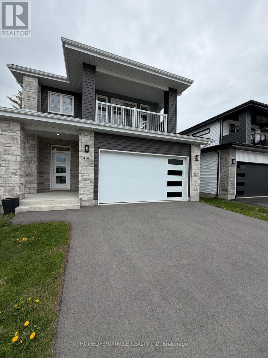 4 Bed · 3 Bath Detached House for Rent in Loyalist