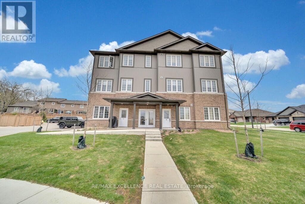2 Bed · 2 Bath Detached House for Sale in Perth East