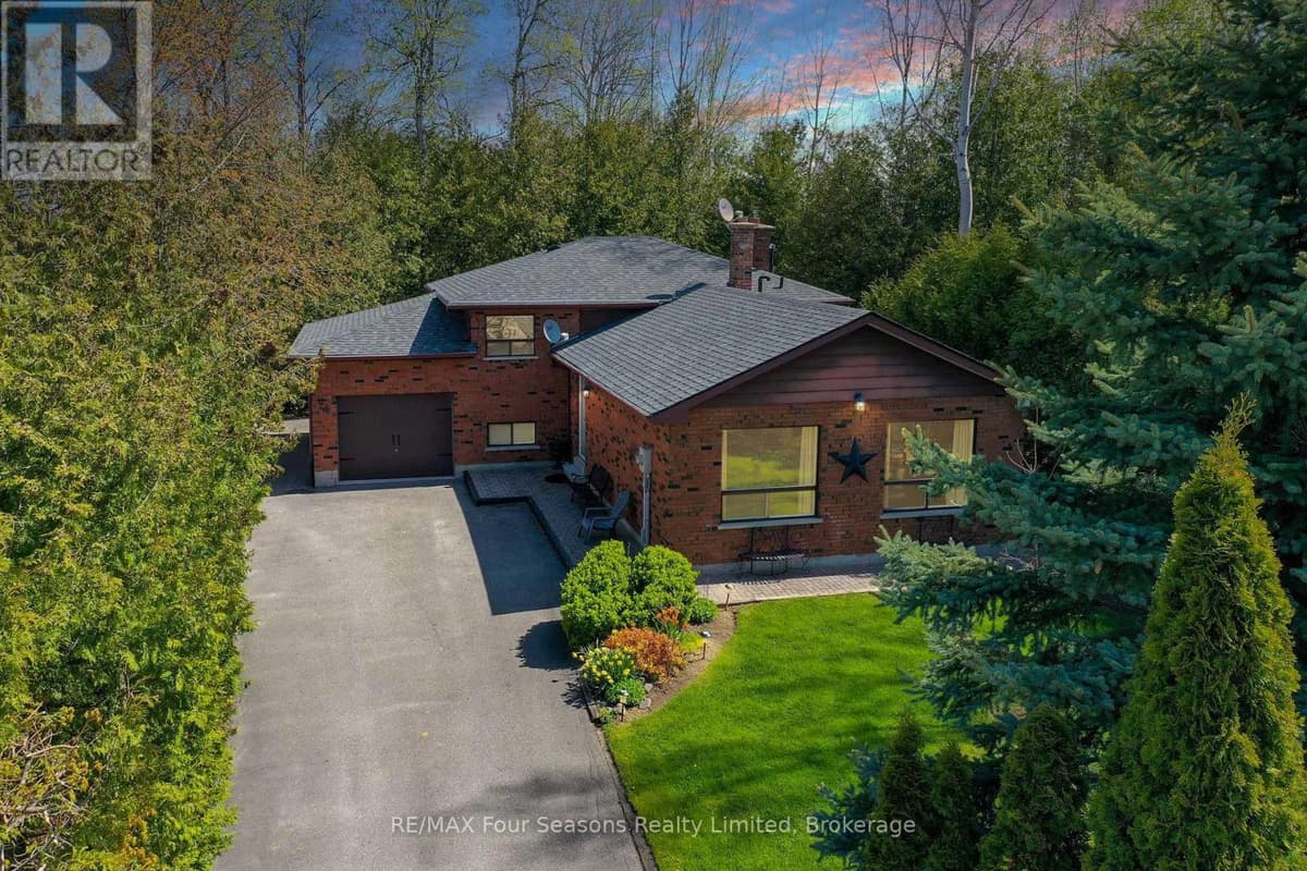 4 Bed · 3 Bath Detached House for Sale in Blue Mountains