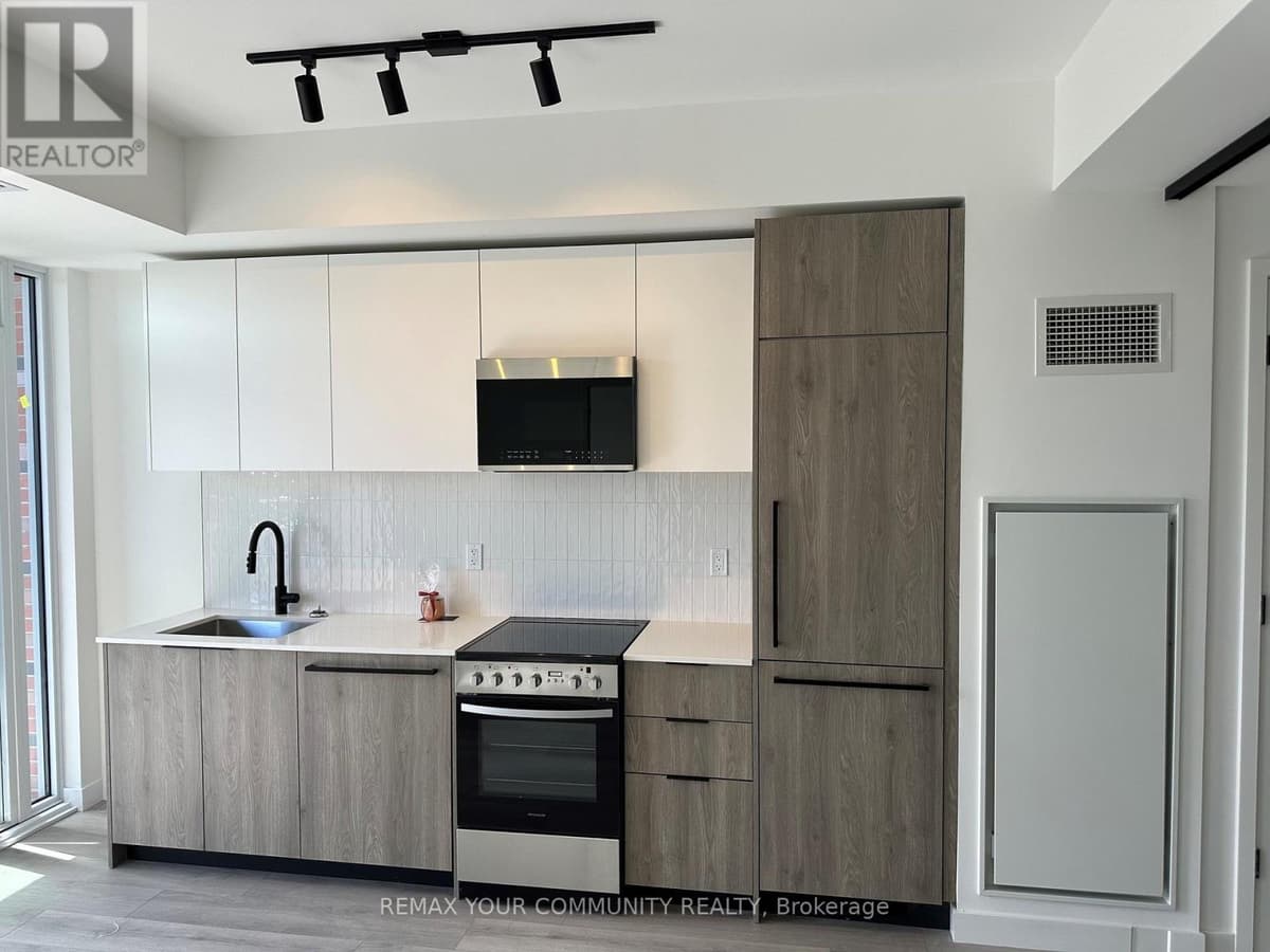 3 Bed · 2 Bath Detached House for Rent in Toronto