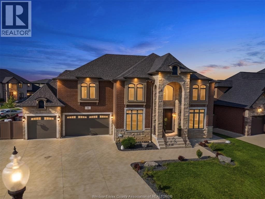 6 Bed · 4 Bath Detached House for Sale in LaSalle