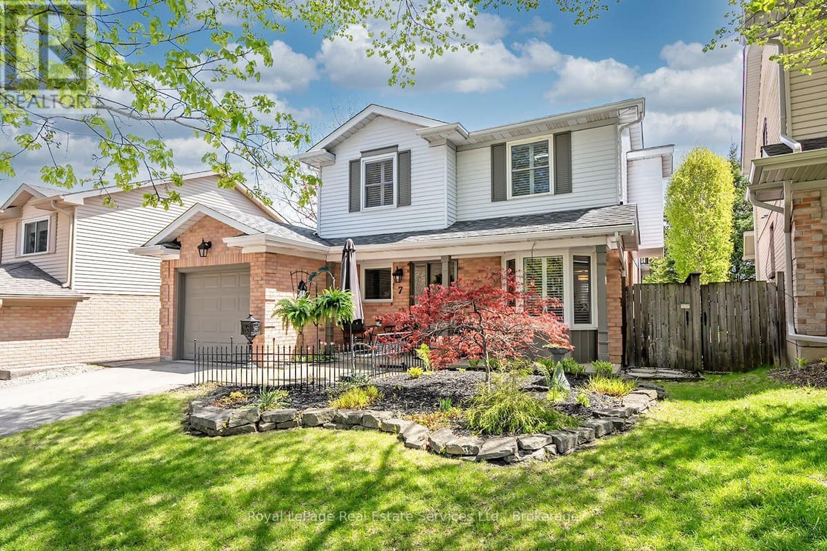 3 Bed · 3 Bath Detached House for Sale in Hamilton