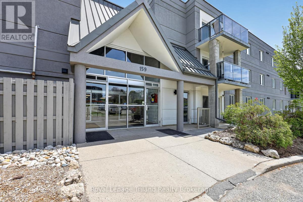 2 Bed · 2 Bath Detached House for Sale in Woodstock