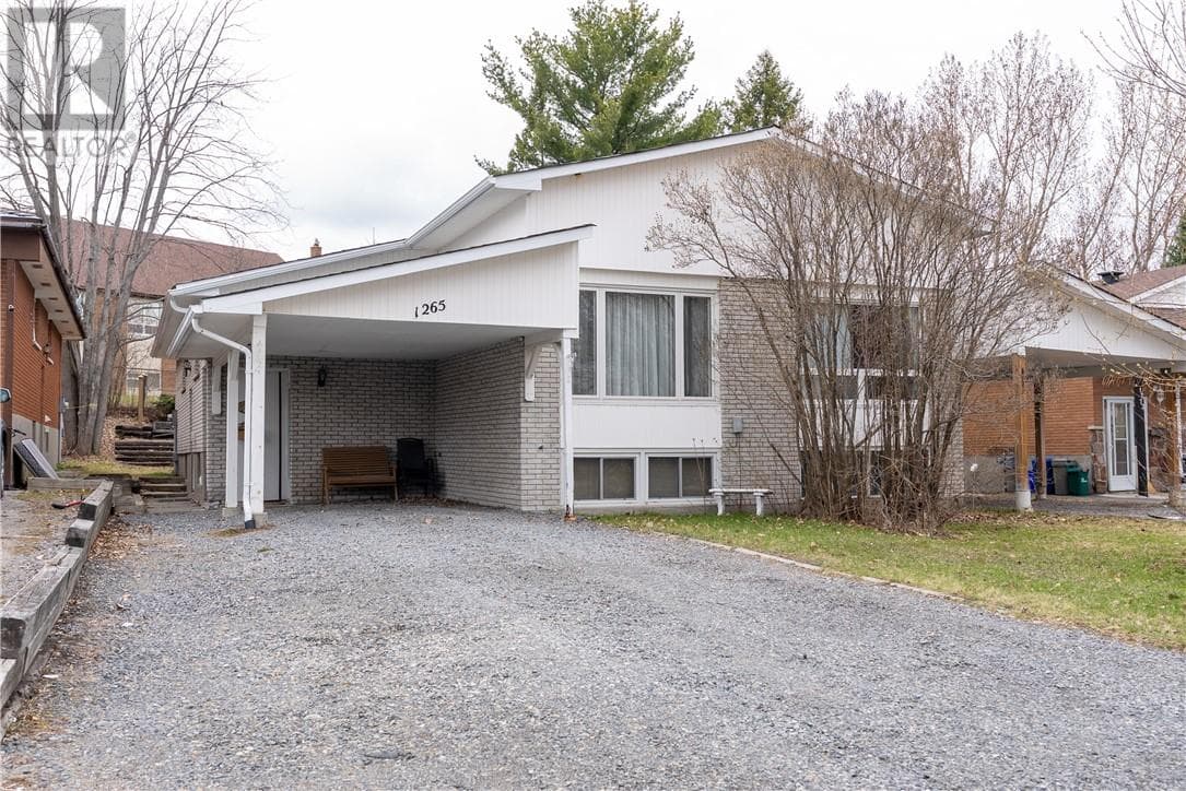 4 Bed · 2 Bath Detached House for Sale in Sudbury