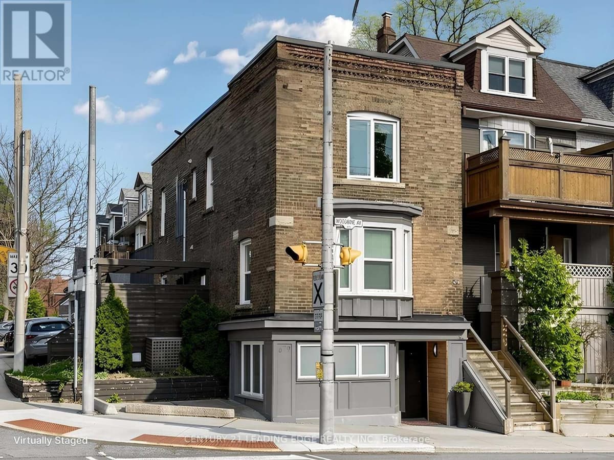 2 Bed · 2 Bath Detached House for Rent in Toronto
