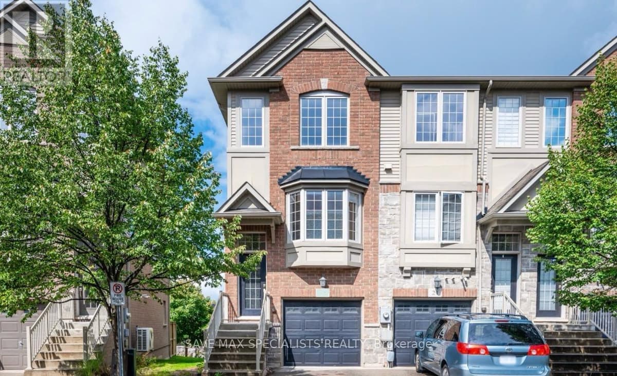3 Bed · 3 Bath Detached House for Rent in Kitchener
