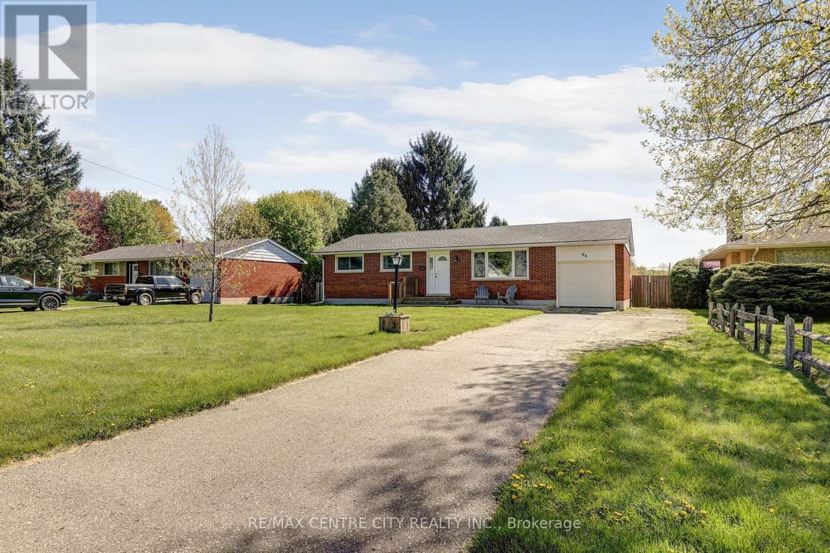 4 Bed · 2 Bath Detached House for Sale in Central Elgin
