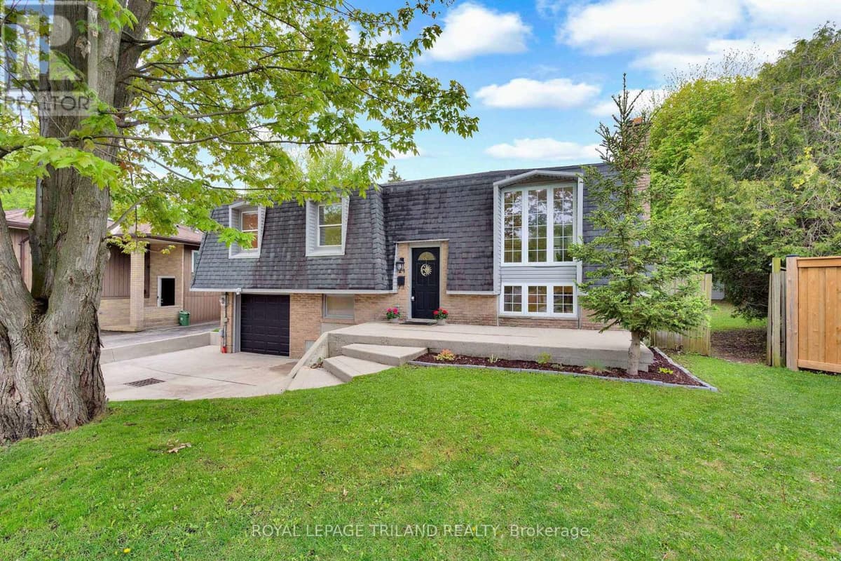 4 Bed · 2 Bath Detached House for Sale in London South
