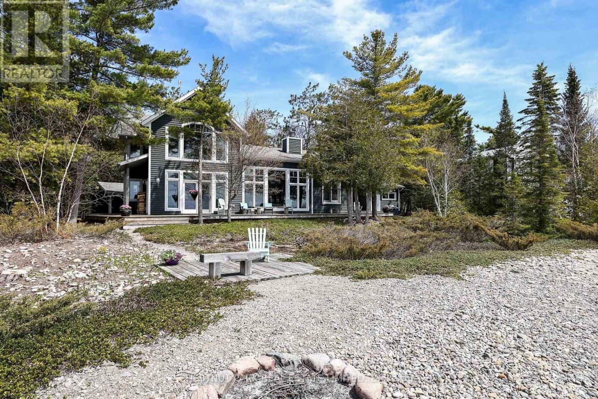 3 Bed · 2 Bath Detached House for Sale in Tiny