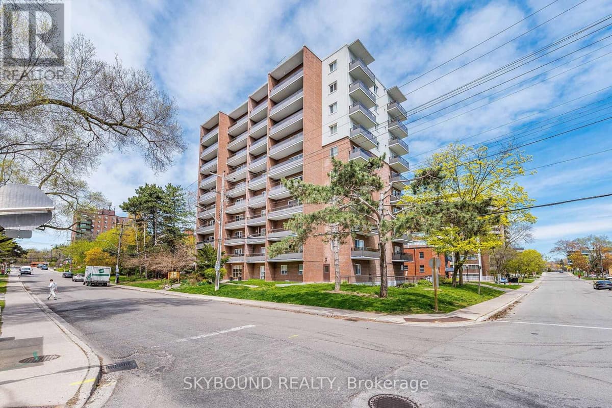 2 Bed · 2 Bath Detached House for Sale in Mississauga