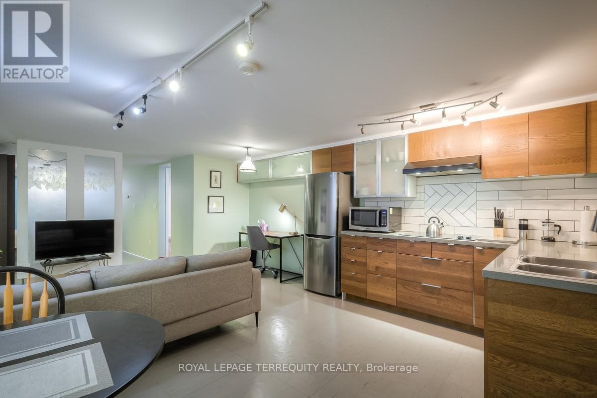 1 Bath Multi-Family for Rent in Toronto