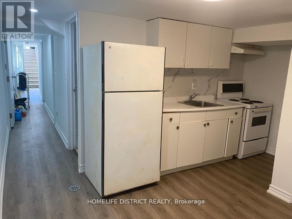 1 Bed · 1 Bath Detached House for Rent in Toronto