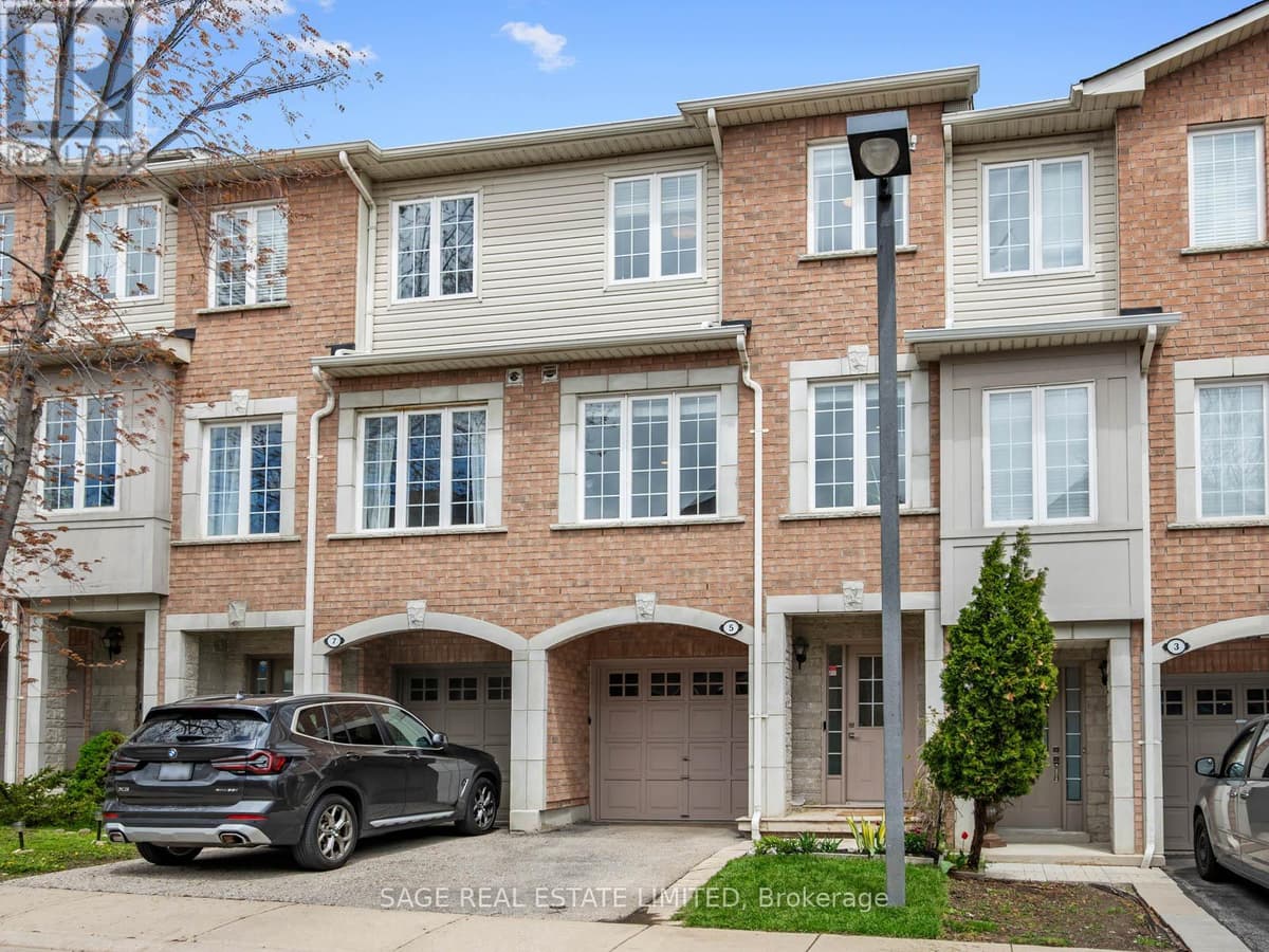 3 Bed · 4 Bath Detached House for Sale in Mississauga