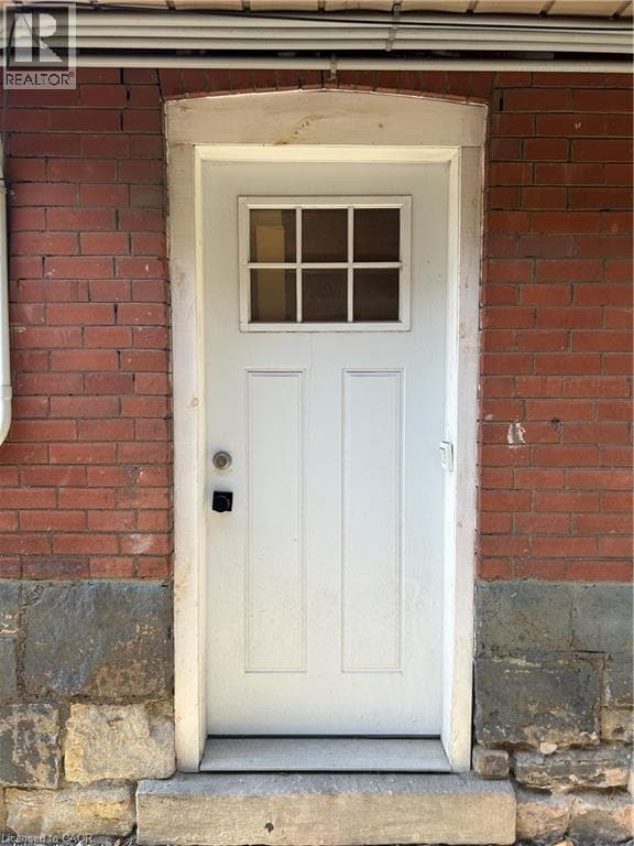 1 Bed · 1 Bath Detached House for Rent in Hamilton