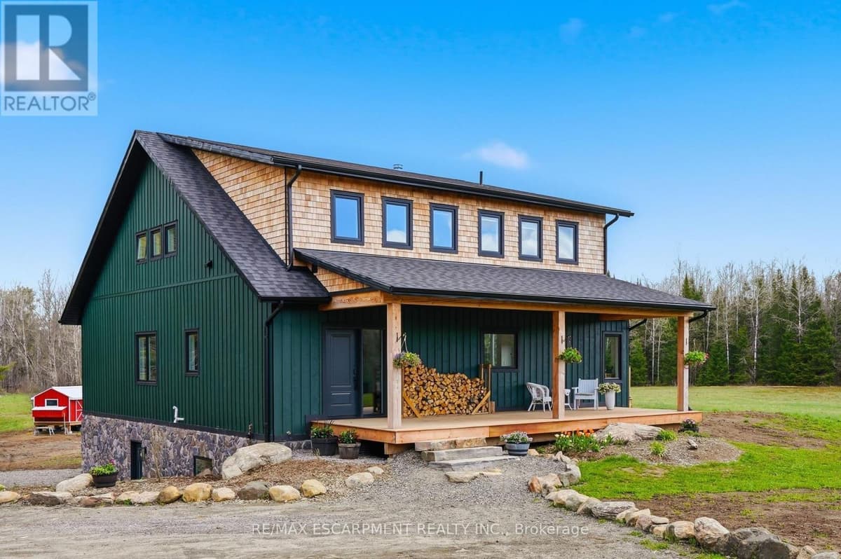 6 Bed · 4 Bath Detached House for Sale in Gravenhurst