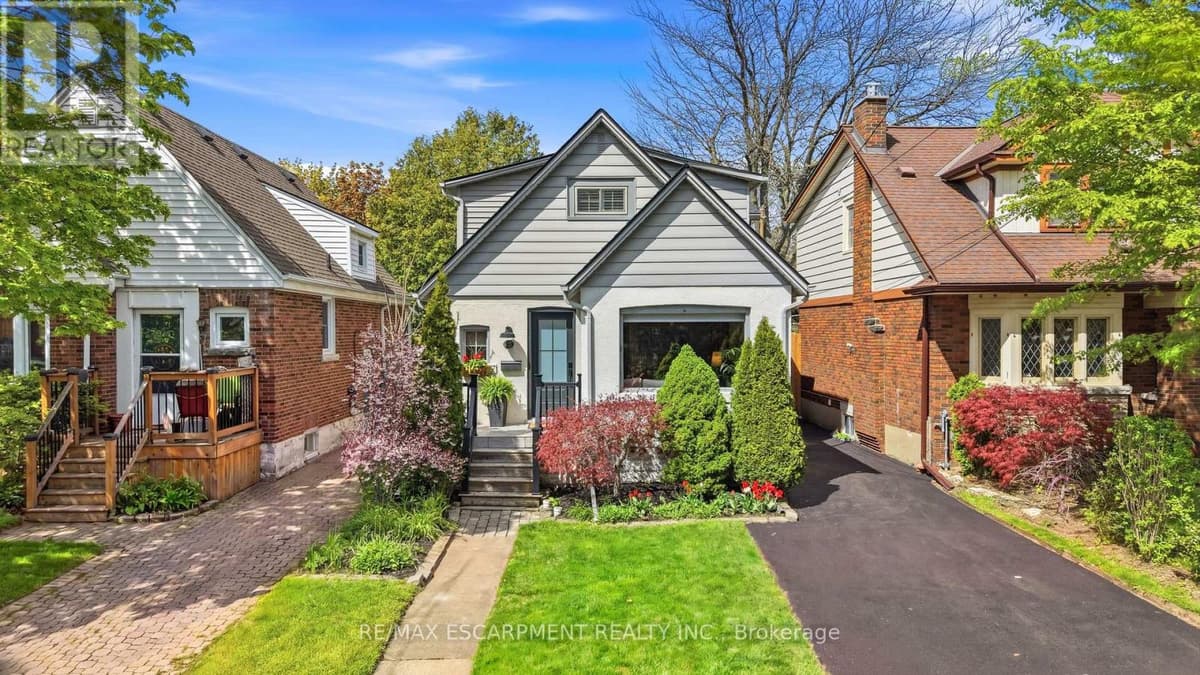 4 Bed · 2 Bath Detached House for Sale in Hamilton