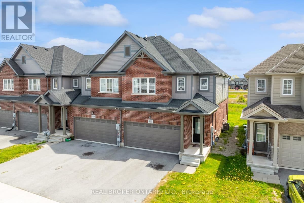 4 Bed · 4 Bath Detached House for Sale in Welland