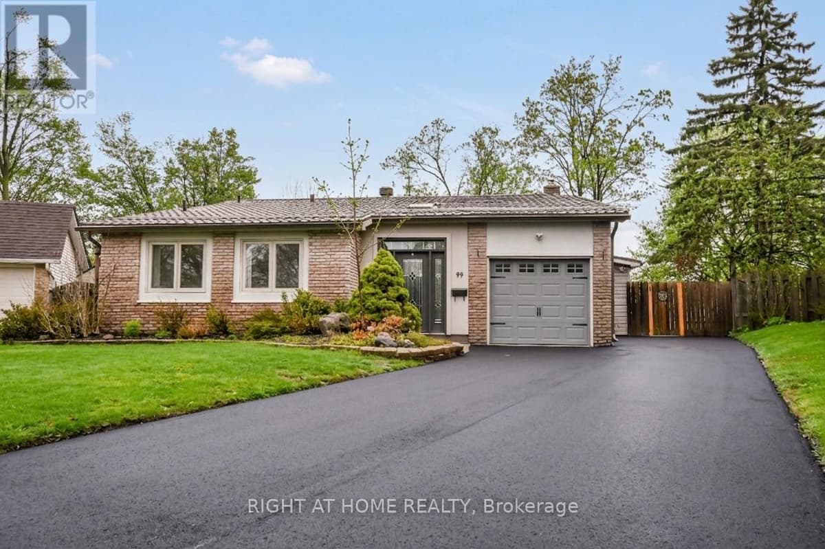 4 Bed · 2 Bath Detached House for Sale in Barrie