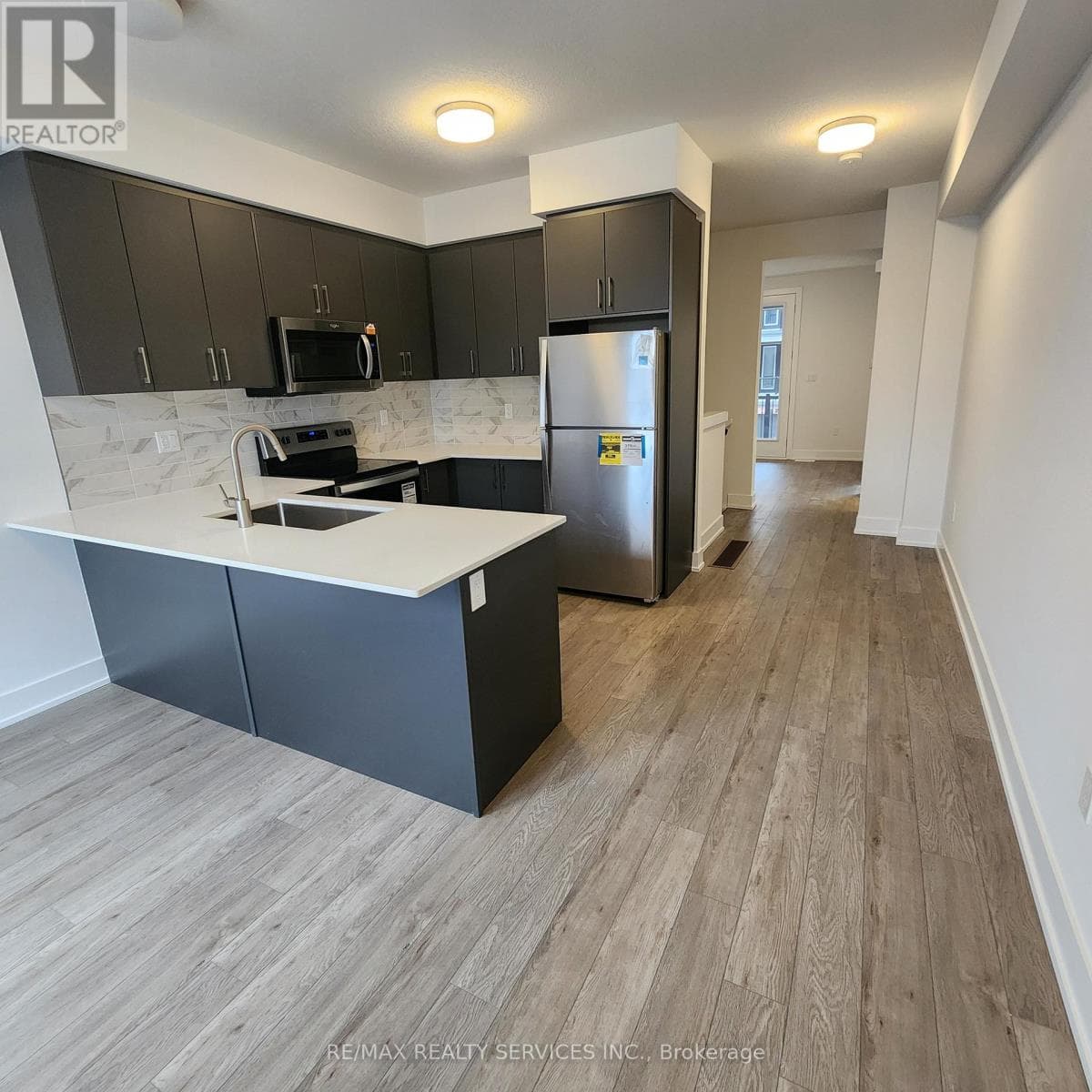 2 Bed · 2 Bath Detached House for Rent in Waterloo