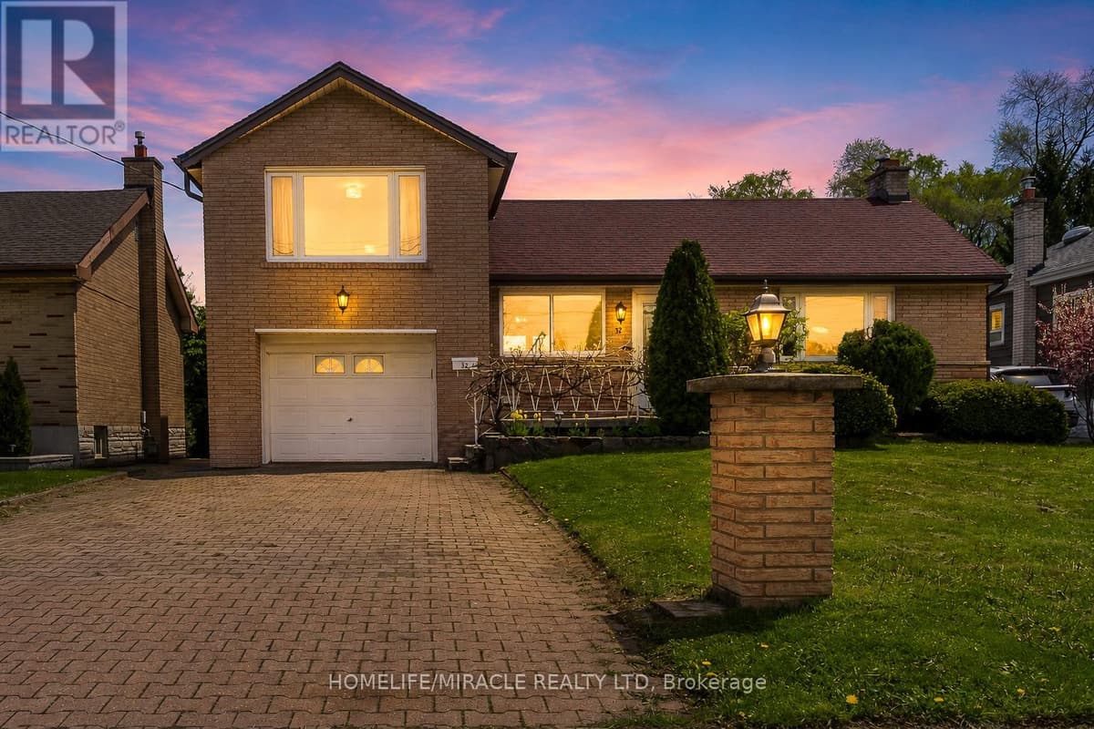 4 Bed · 2 Bath Detached House for Sale in Hamilton
