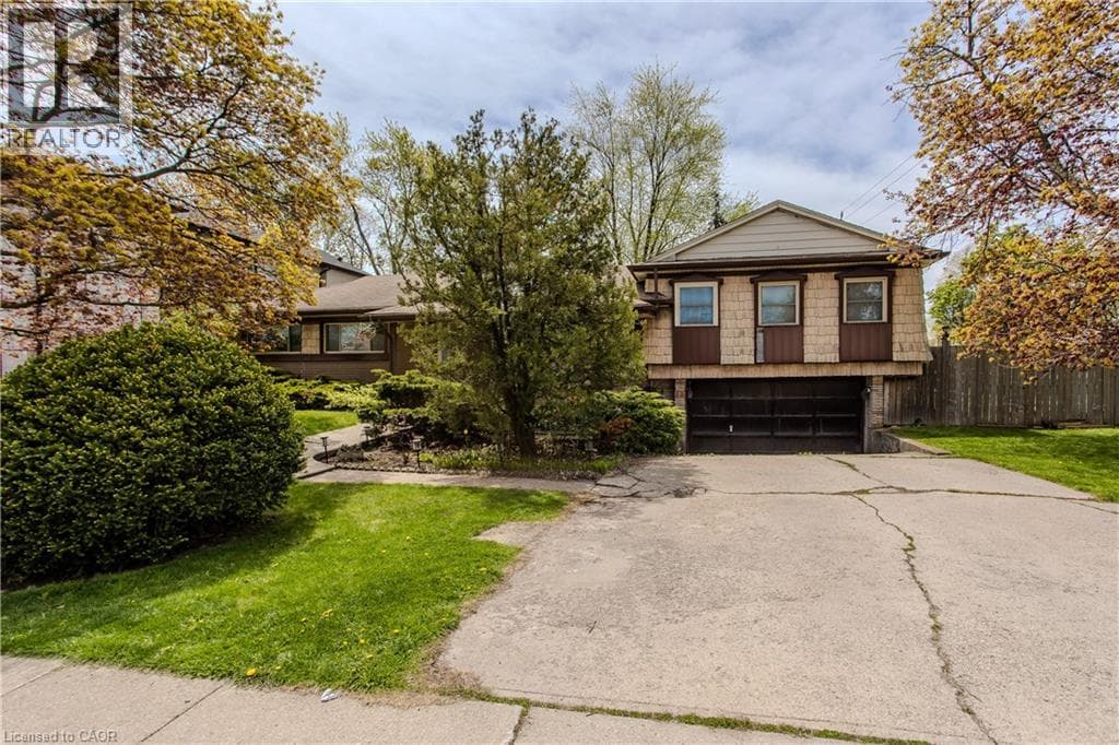 5 Bed · 3 Bath Detached House for Sale in Oakville