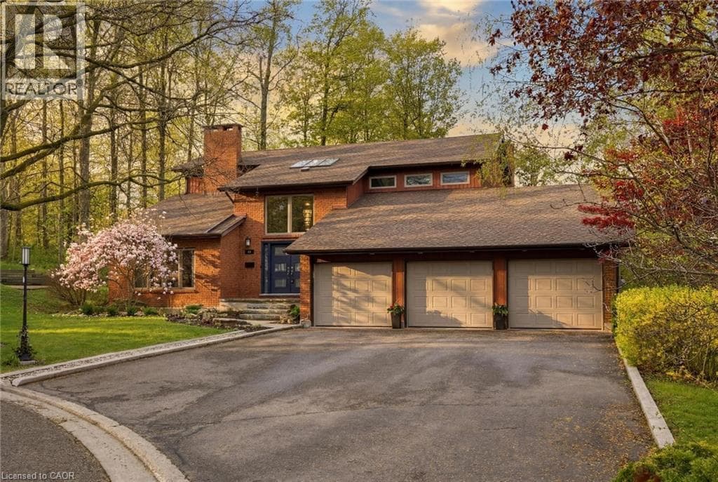 4 Bed · 4 Bath Detached House for Sale in Kitchener