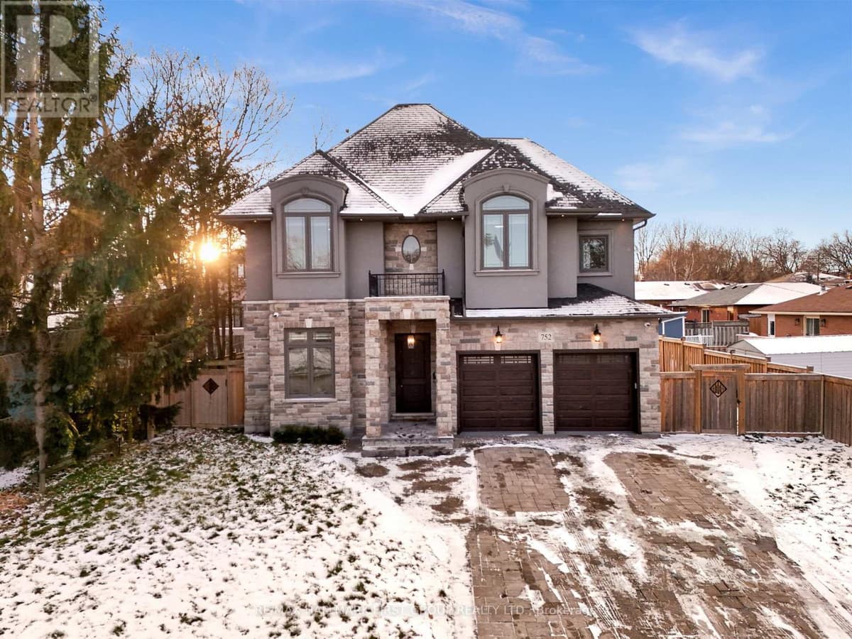 5 Bed · 5 Bath Detached House for Sale in Pickering