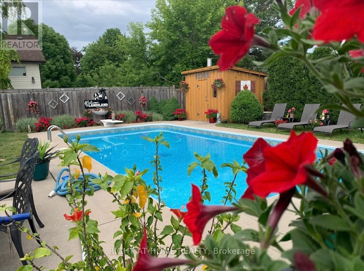 5 Bed · 4 Bath Detached House for Sale in Milton