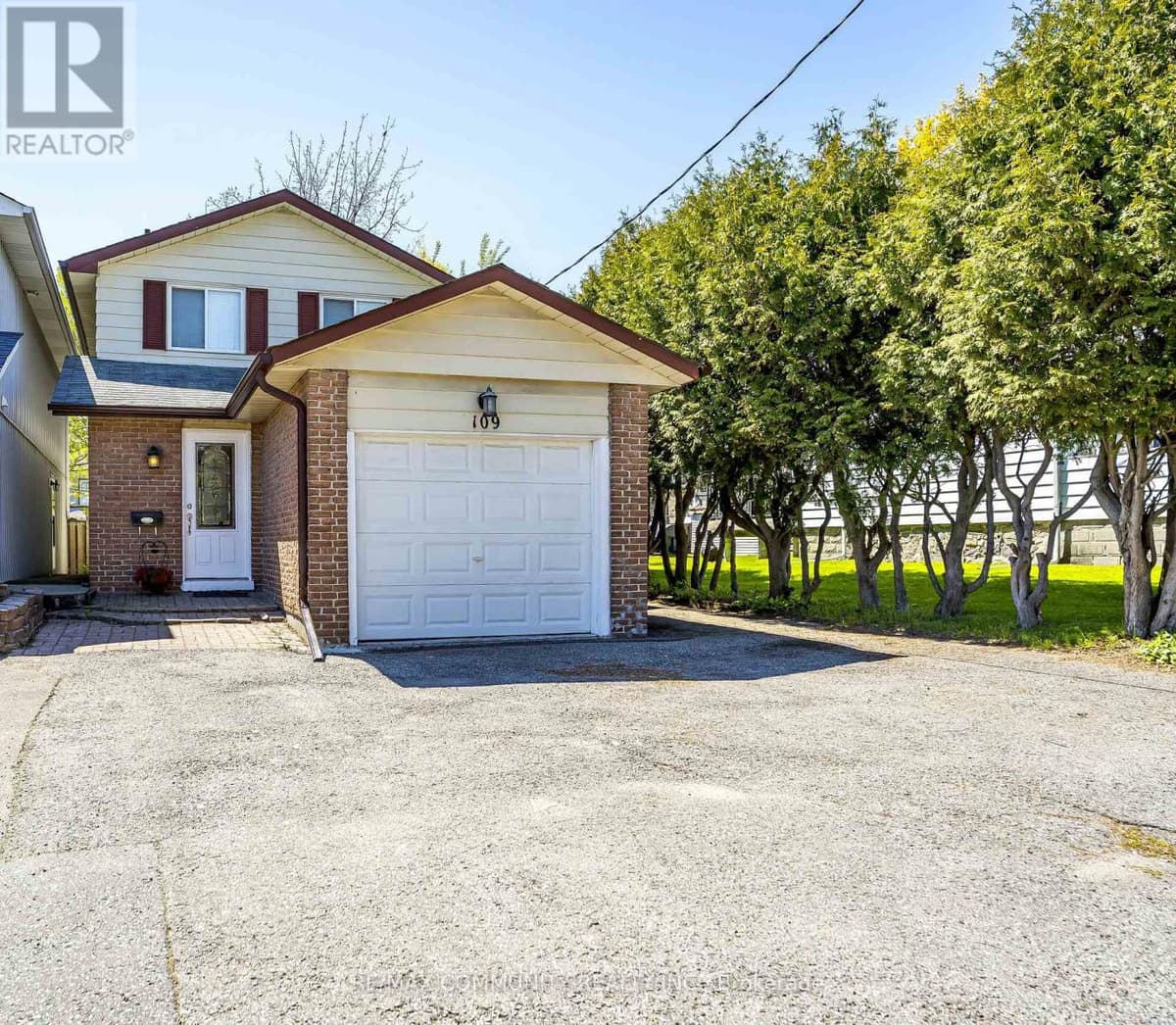 3 Bed · 3 Bath Detached House for Sale in Oshawa
