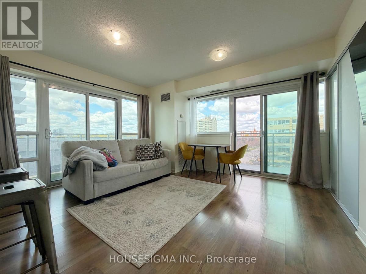 2 Bed · 1 Bath Detached House for Sale in Brampton